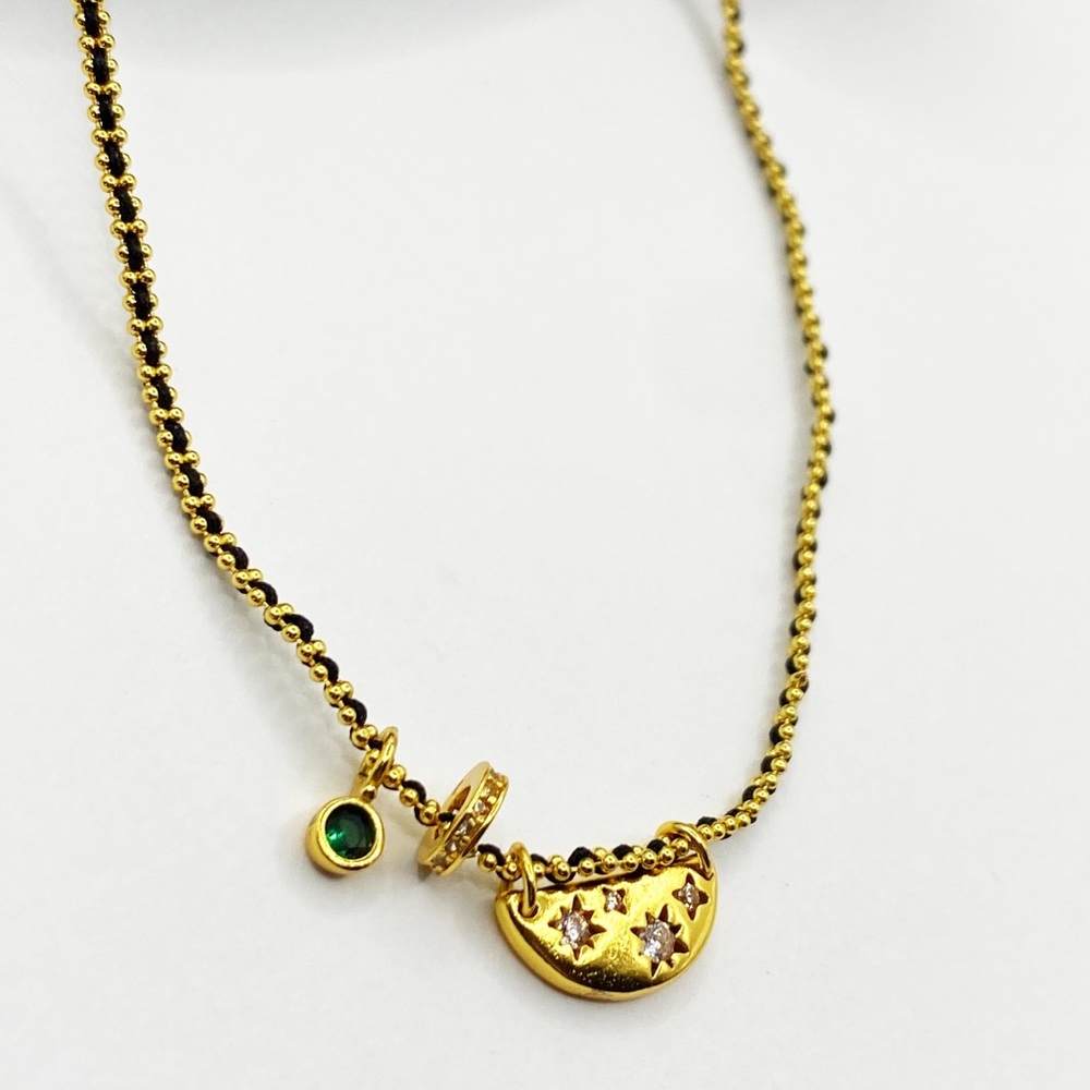 NEW Gold Crescent Moon & Star Pendant Layering Necklace